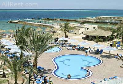 Triton Empire Beach Resort 11